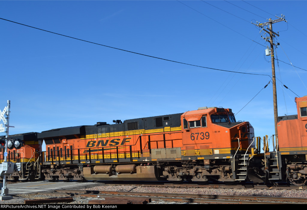 BNSF 6739